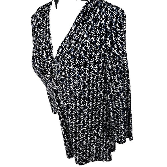 Liz Claiborne Women's M Blouse Wrap Front V Neck Abstract Stretch - Picture 2 of 10